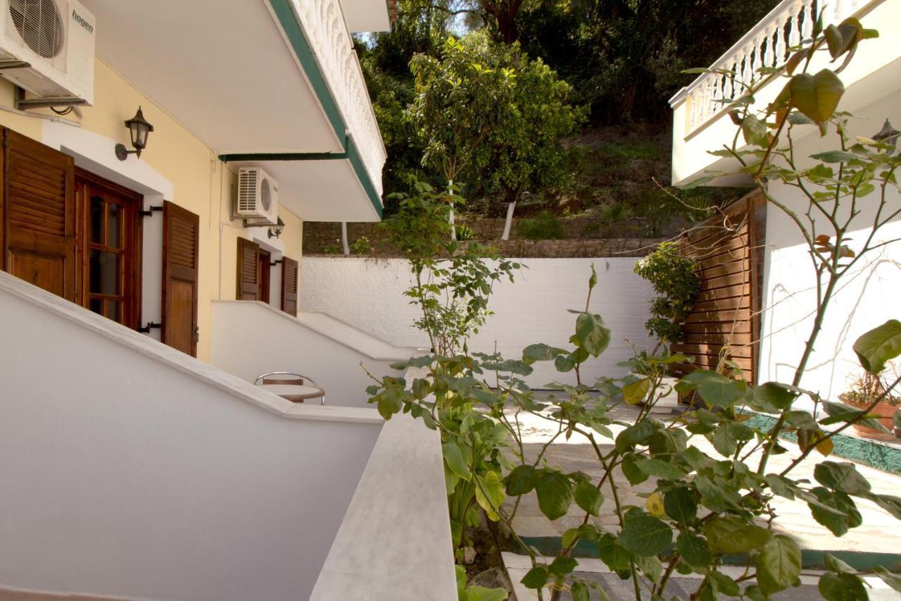 Pomelo Rooms Parga Exterior photo